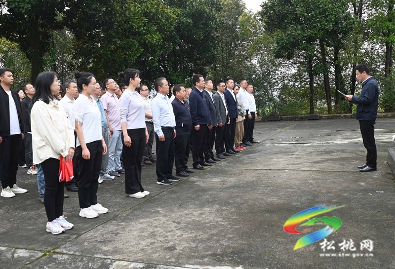 【網絡中國節·清明】清明祭英烈 精神永傳承